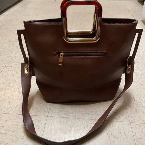 Elegant Brown Tote Bag - Picture 2 of 8
